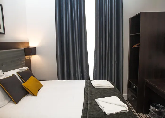 Hotel de 3 estrelas: The Tudor Inn Hotel