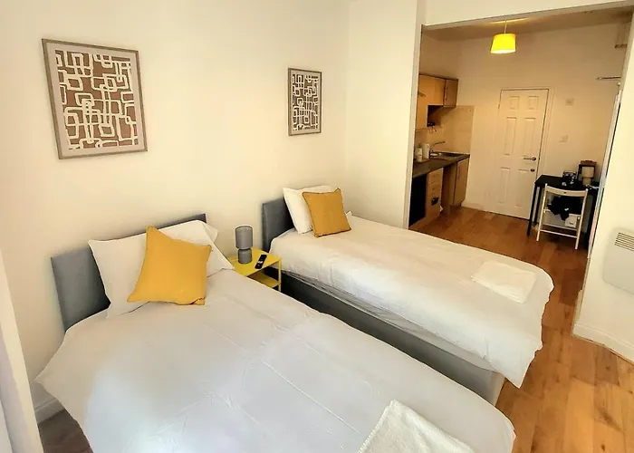 Casa de hóspedes: London En-Suite Double Rooms - Leytonstone E11